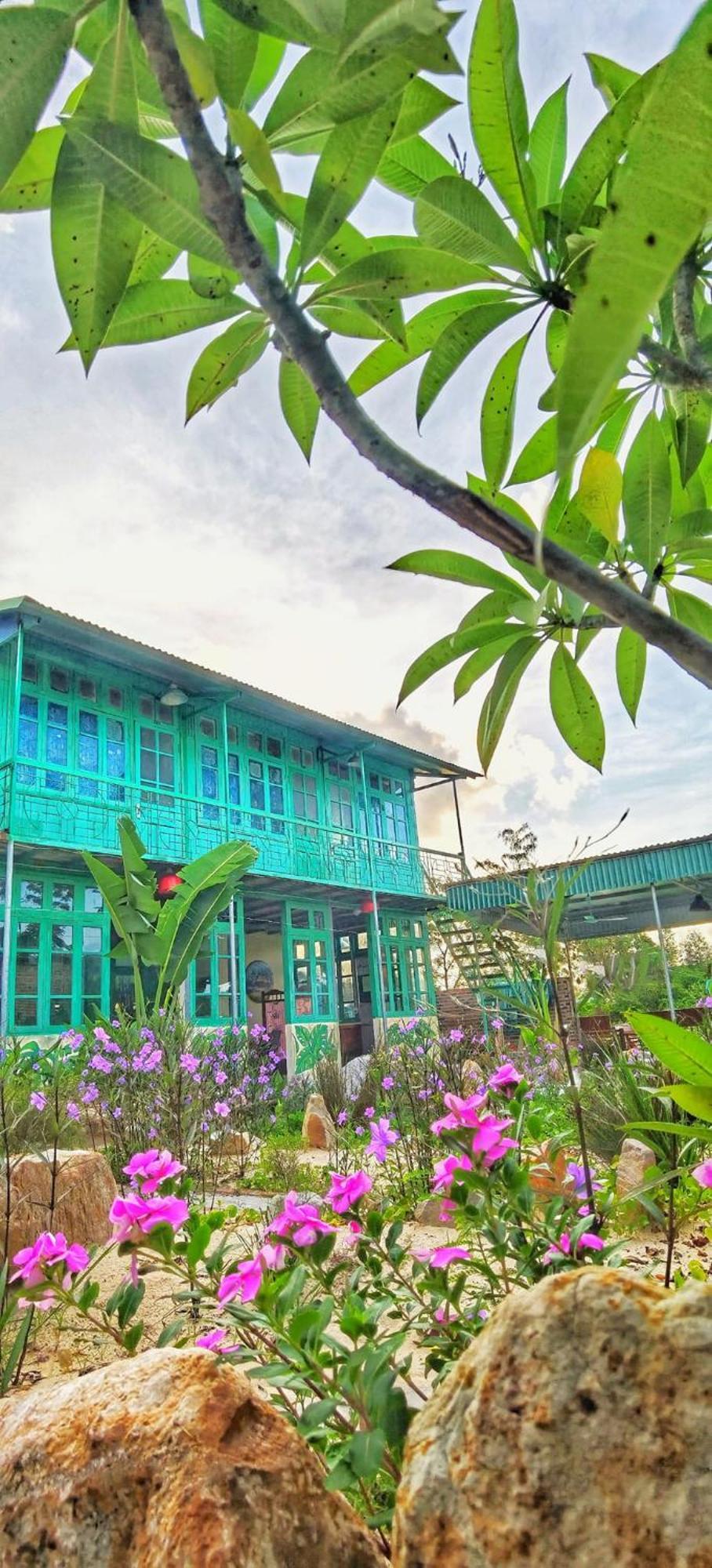 Mina Cafe & Stay Quan Lan Exterior photo